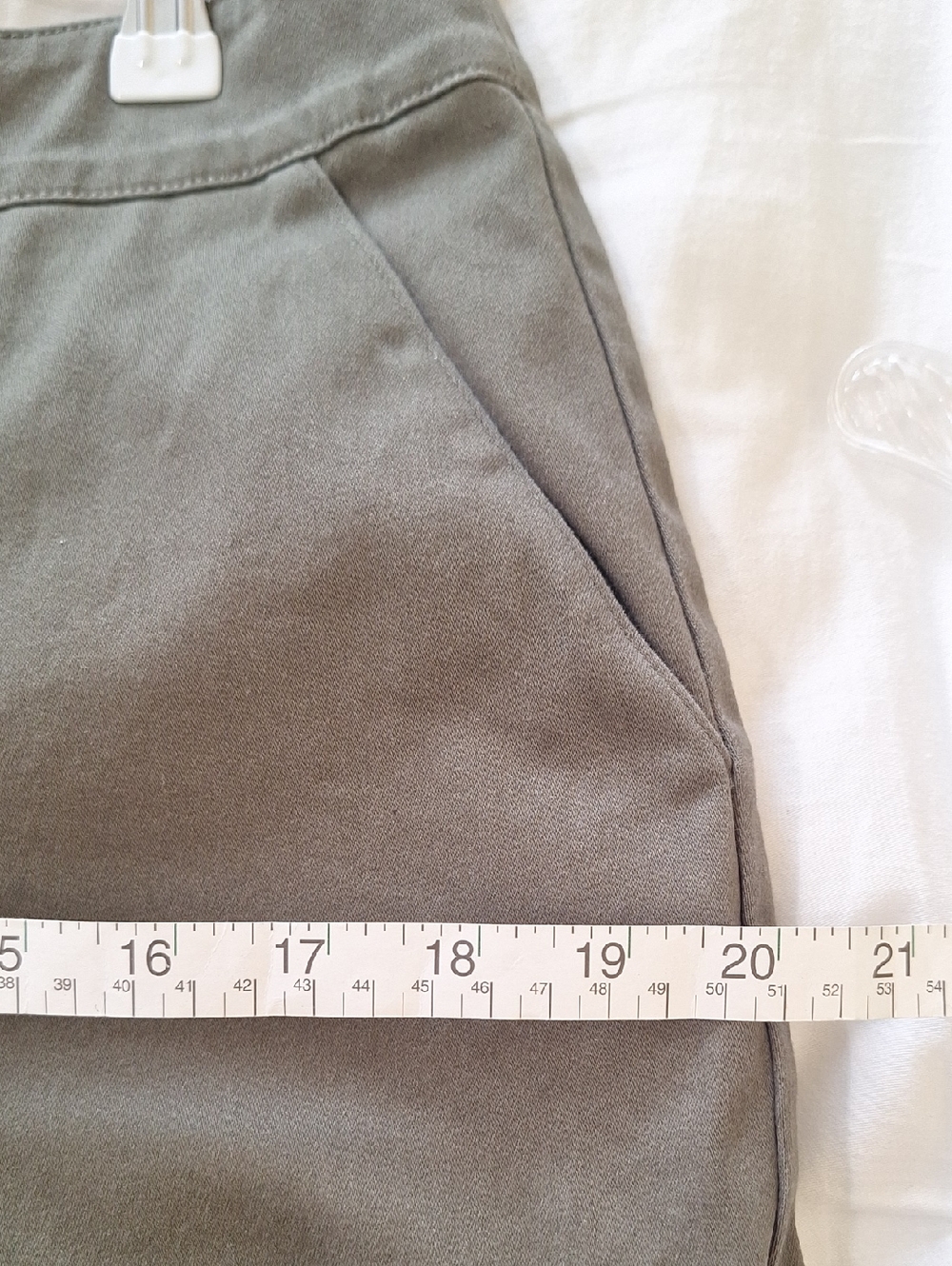 Joan Rivers Cargo Pants Women Olive Cargo Pants 10 Petite 10P M Ankle Pants - Picture 9 of 9